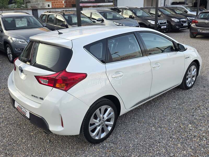 Toyota Auris 1.8 HYBRID