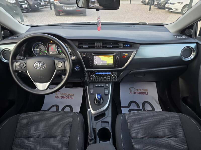 Toyota Auris 1.8 HYBRID