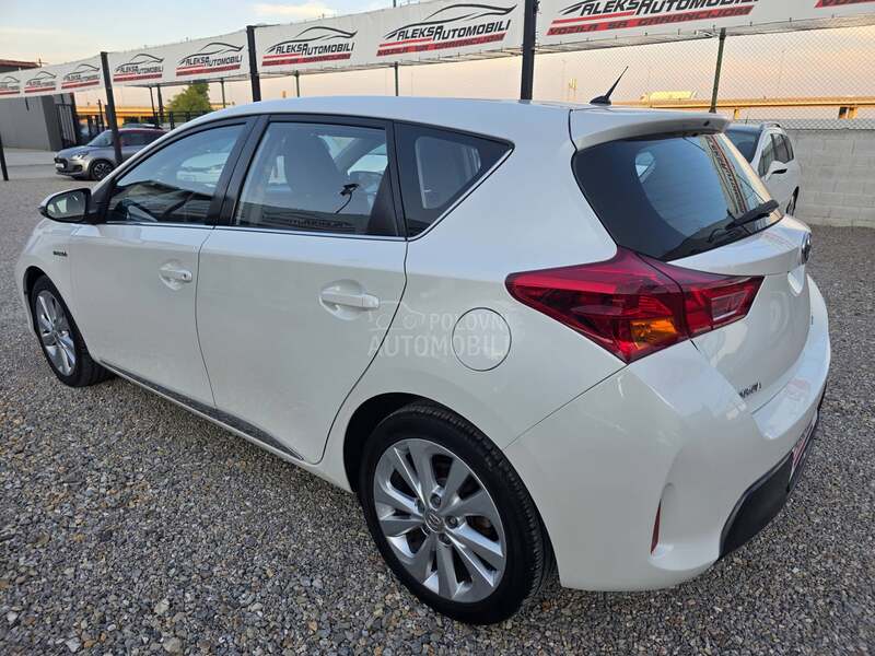 Toyota Auris 1.8 HYBRID