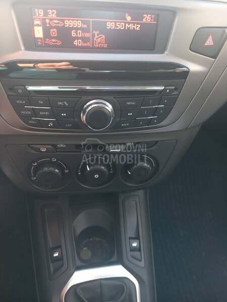 Peugeot 301 1.2 PureTech
