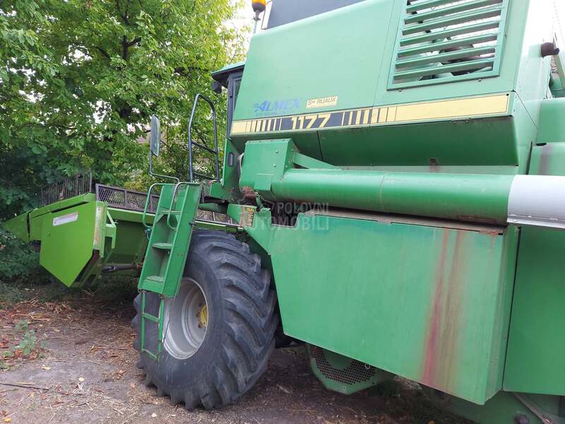 John Deere 1177