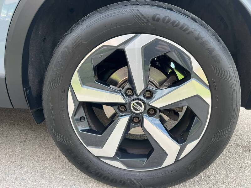 Nissan Qashqai 1.3 Tekna/360