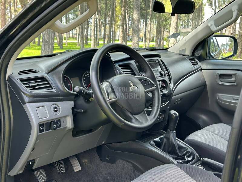 Mitsubishi L200 2.4 dc invite