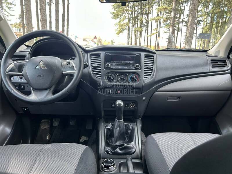 Mitsubishi L200 2.4 dc invite