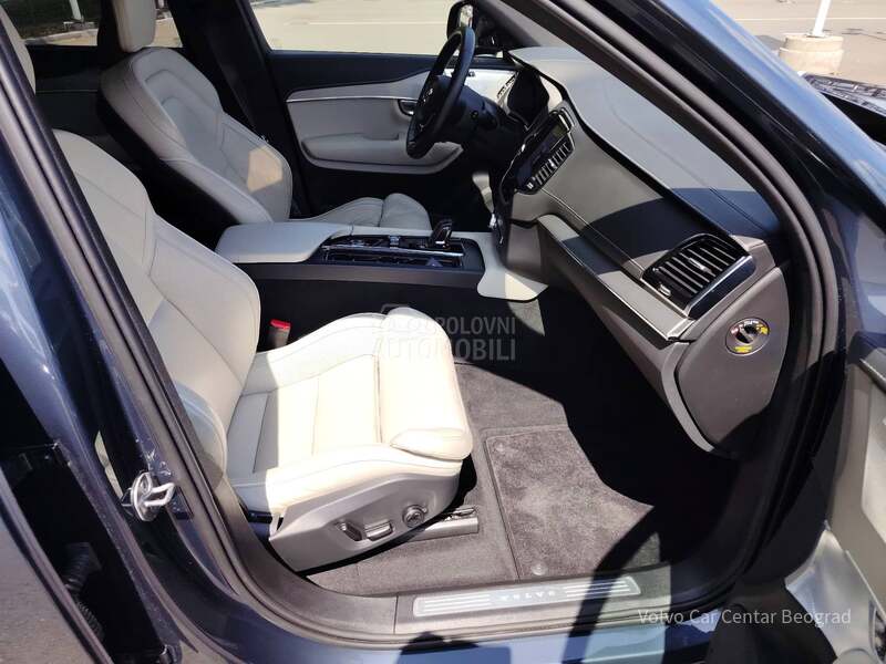 Volvo XC90 2.0 B6 AWD R-DESING