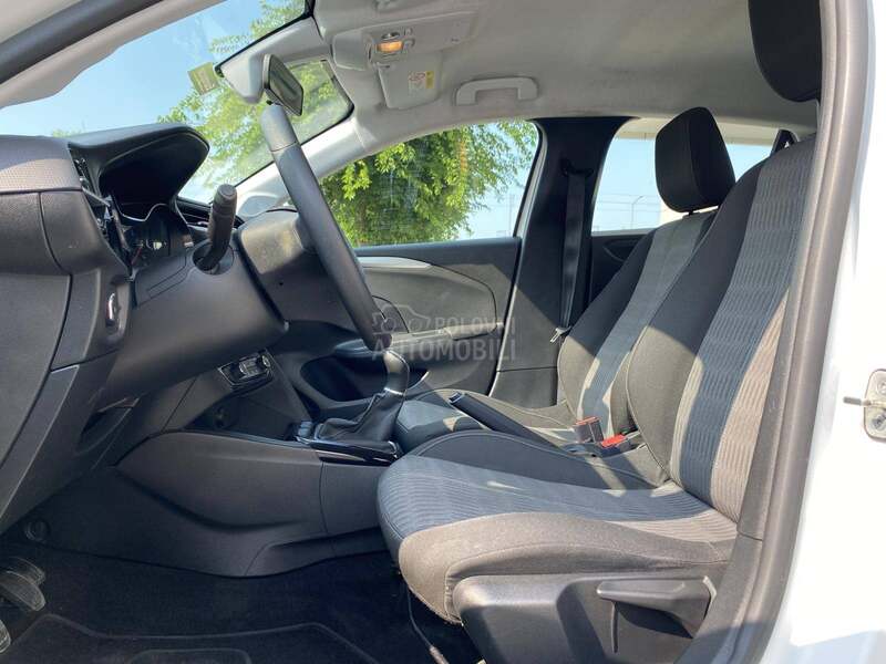 Opel Corsa F 1.2 MT 5