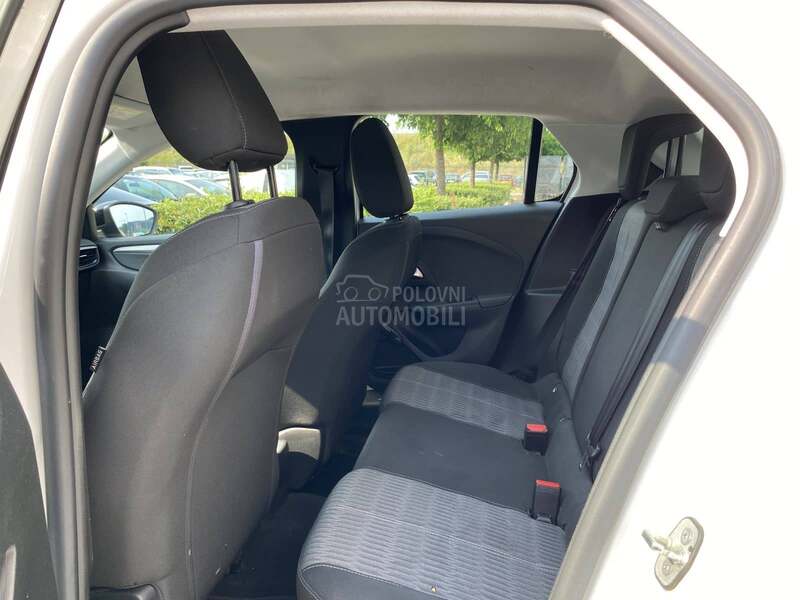Opel Corsa F 1.2 MT 5