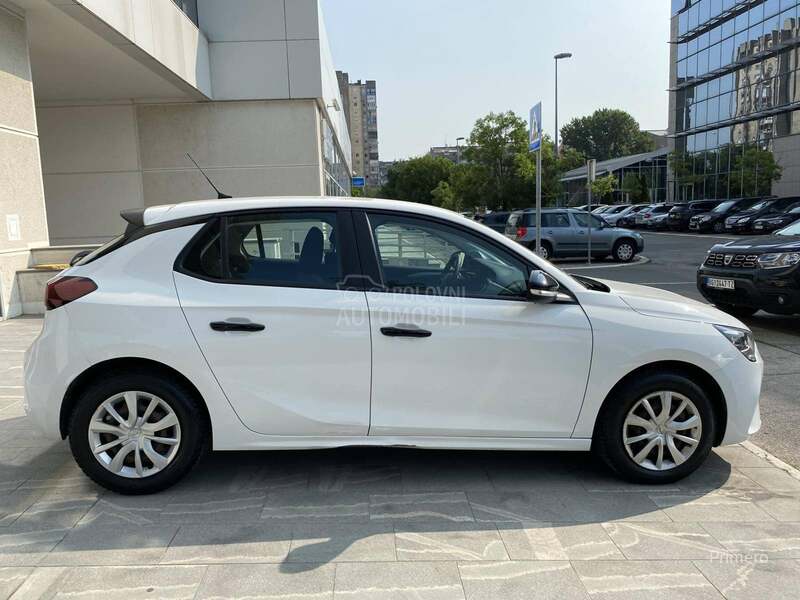 Opel Corsa F 1.2 MT 5