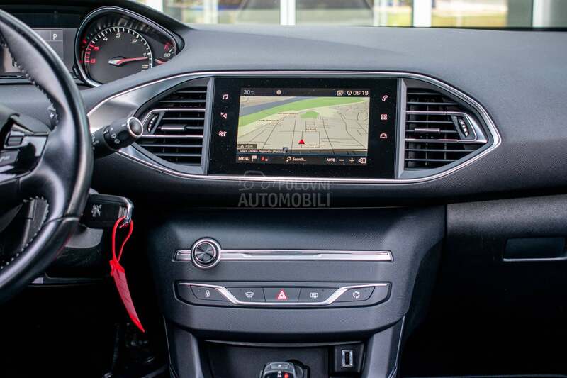 Peugeot 308 1.5 HDI / BUSINESS