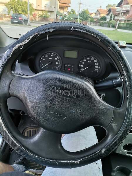 Dacia Logan 