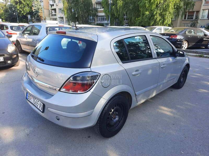 Opel Astra H 1.7 cdti