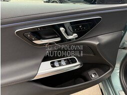 Mercedes Benz E 220 d 4Matic AMG slika 19