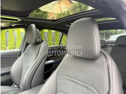 Mercedes Benz E 220 d 4Matic AMG slika 18