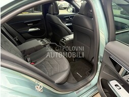 Mercedes Benz E 220 d 4Matic AMG slika 24