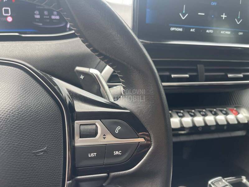 Peugeot 3008 1.2 B Autom