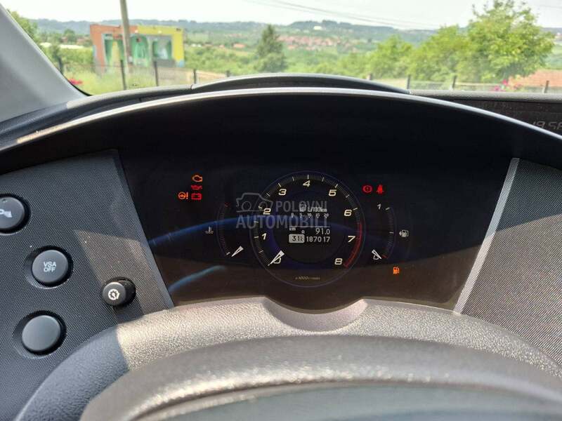 Honda Civic 1.4i-vtec CH