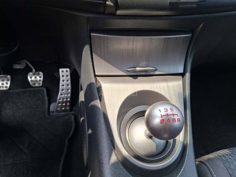 Honda Civic 1.4i-vtec CH