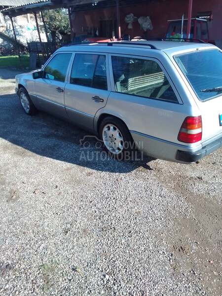 Mercedes Benz W124 250d