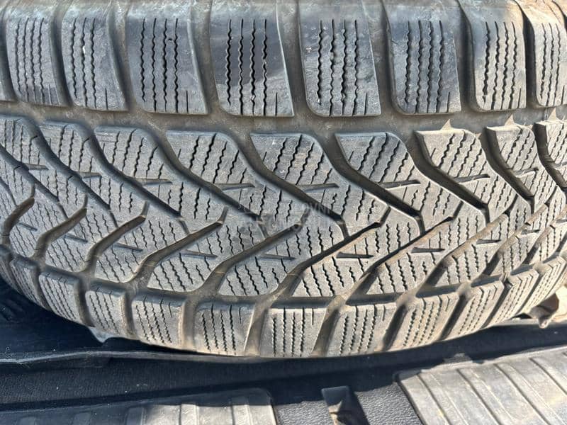 Lassa 225/55 R17 Zimska