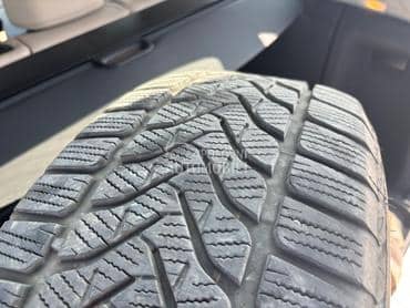 Lassa 225/55 R17 Zimska