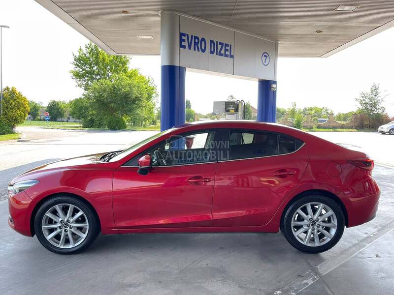 Mazda 3 SKYACTIV LED/NAV/KOZ