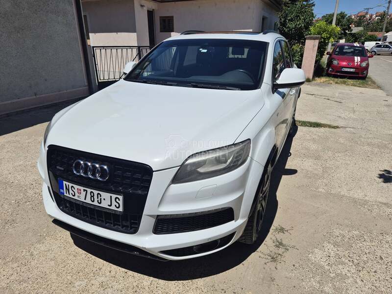 Audi Q7 S line