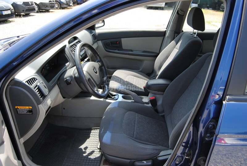 Kia Cerato 1,5 CRDI EX