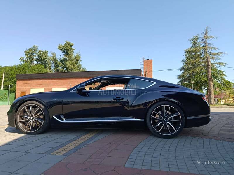 Bentley Continental Mulliner GT V8