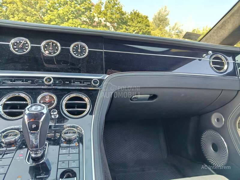 Bentley Continental Mulliner GT V8