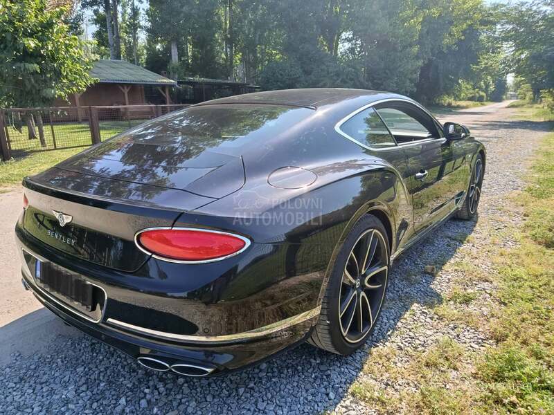 Bentley Continental Mulliner GT V8