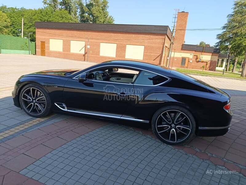 Bentley Continental Mulliner GT V8