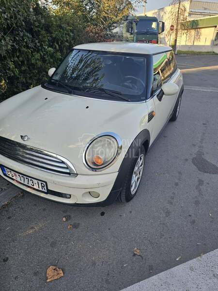MINI Cooper 