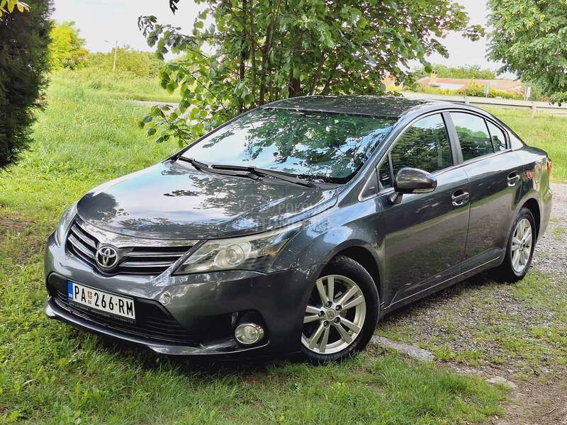 Toyota Avensis 2.0D4D NAVY VLSNK