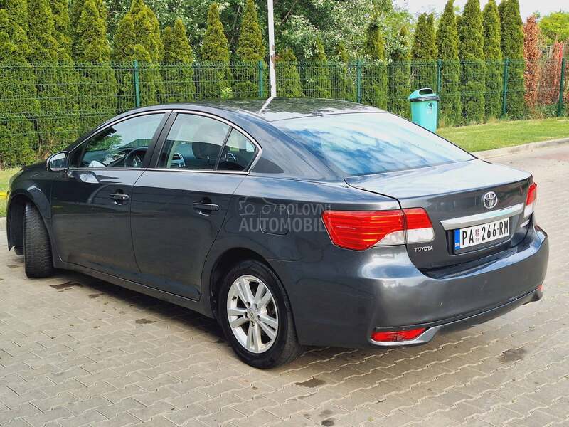 Toyota Avensis 2.0D4D NAVY VLSNK