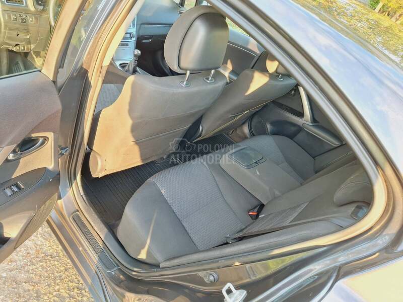 Toyota Avensis 2.0D4D NAVY VLSNK