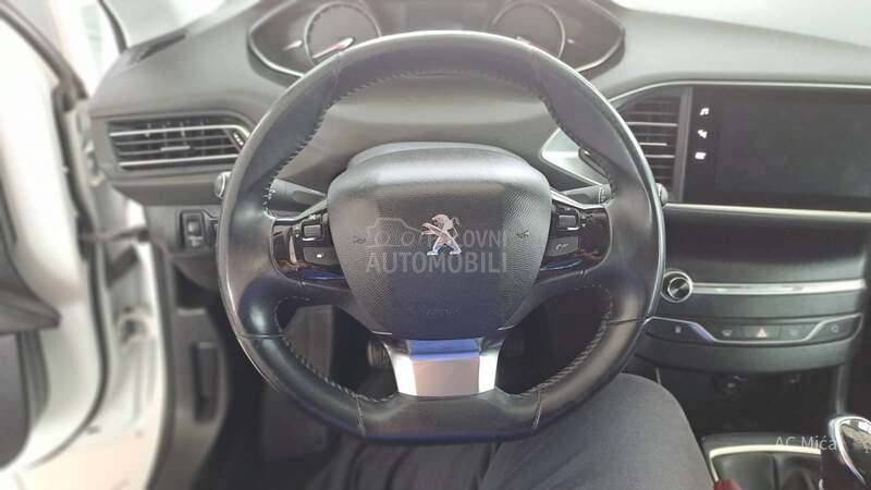 Peugeot 308 1.5 BLU NAV ALU LED