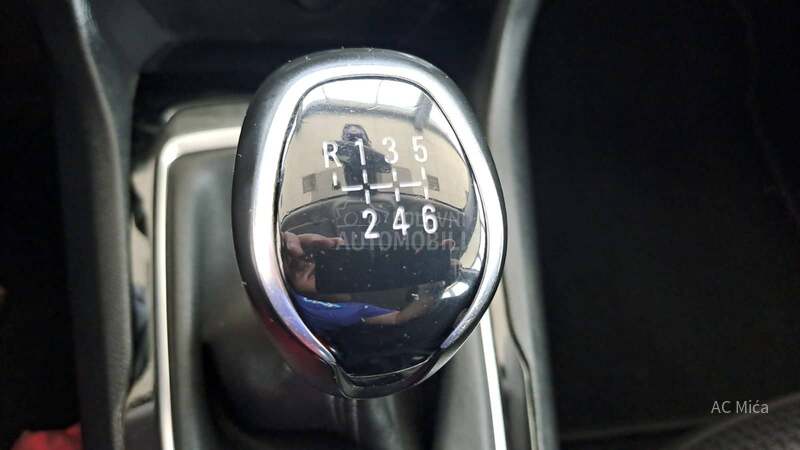 Peugeot 308 1.5 BLU NAV ALU LED