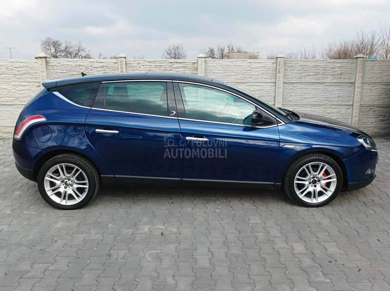 Lancia Delta 1.6 D Mjet PANO