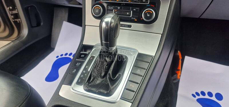 Volkswagen Passat B7 2.0Tdi HIGHLINE/DSG
