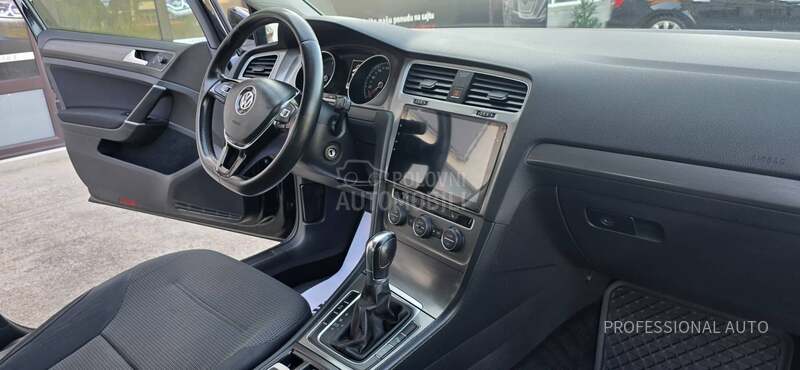 Volkswagen Golf 7 1.6TDi/DSG/LED/77k.w