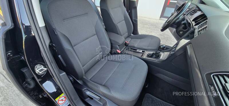 Volkswagen Golf 7 1.6TDi/DSG/LED/77k.w