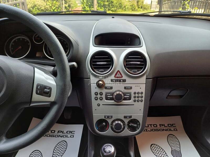 Opel Corsa D 1.4 CH