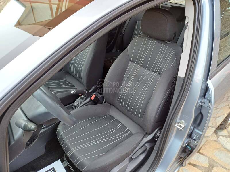 Opel Corsa D 1.4 CH