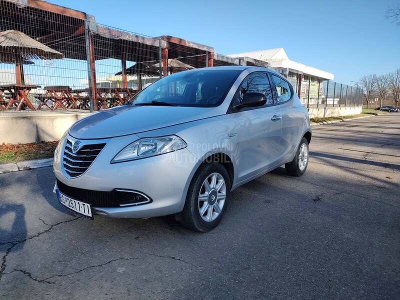 Lancia Ypsilon 0,9 twin air