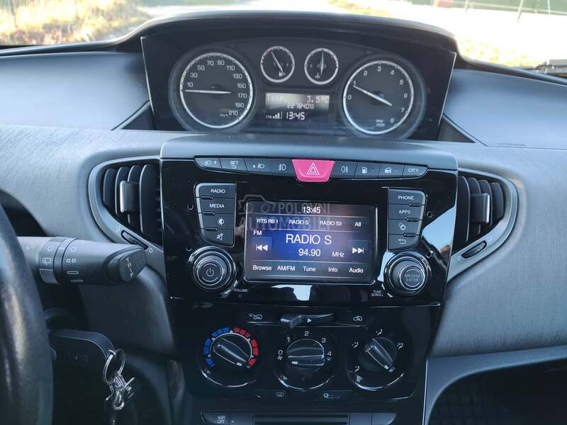 Lancia Ypsilon 0,9 twin air