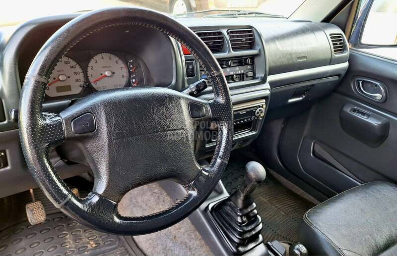 Suzuki Jimny 1.3 4x4 CH NOV