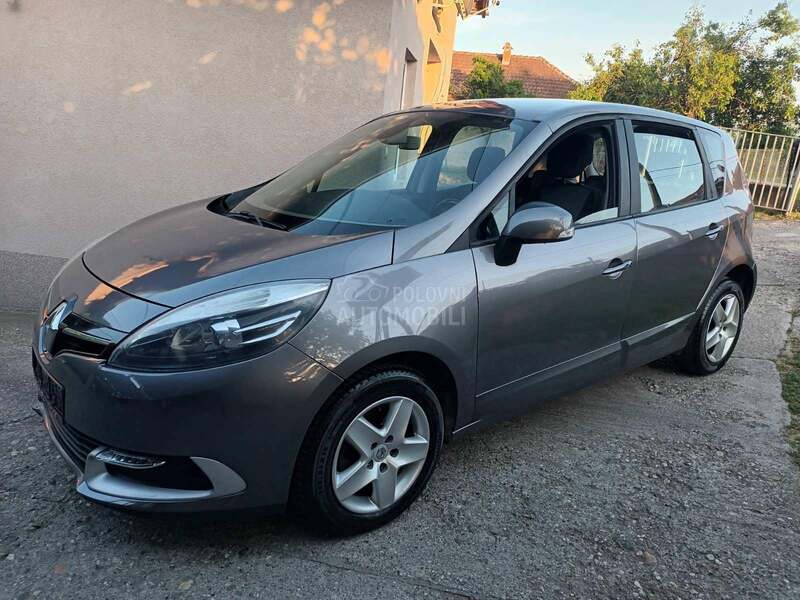 Renault Scenic 1.5dCi // 81 k w