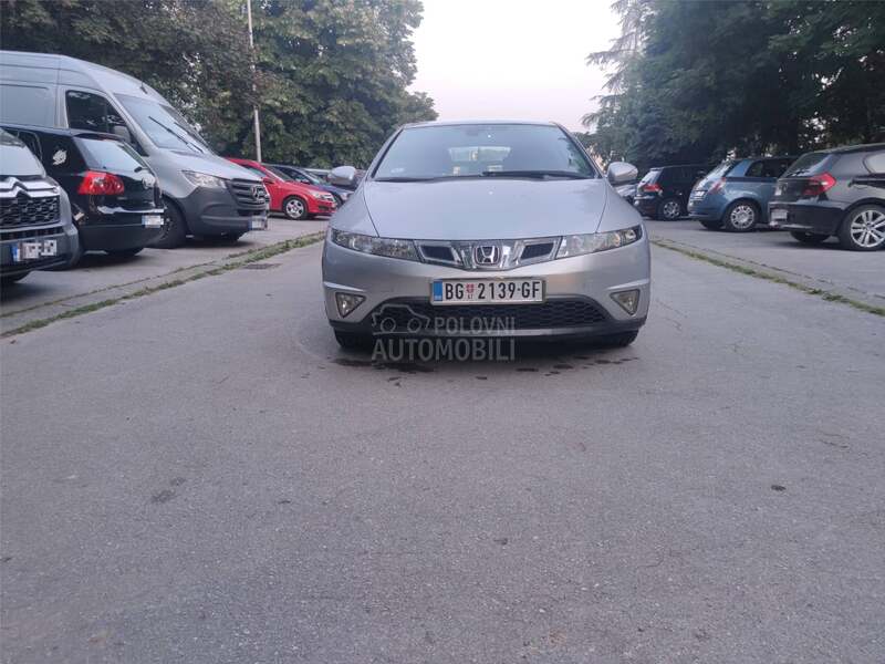 Honda Civic 1.8 i-VTEC
