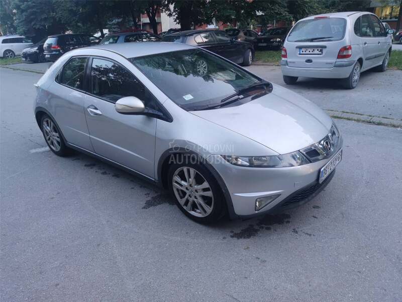 Honda Civic 1.8 i-VTEC
