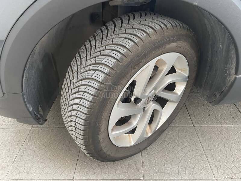 Opel Crossland X  